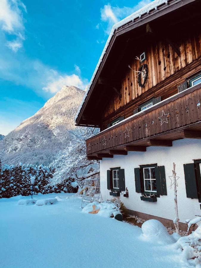 Forest Chalet Retreat: Mountain Views, Sauna & Garden Oasis Golling an der Salzach Exterior photo