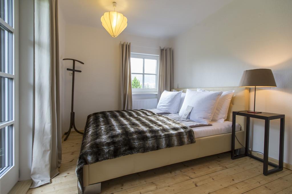 Forest Chalet Retreat: Mountain Views, Sauna & Garden Oasis Golling an der Salzach Room photo