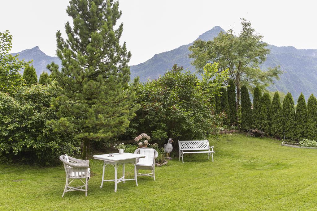 Forest Chalet Retreat: Mountain Views, Sauna & Garden Oasis Golling an der Salzach Exterior photo