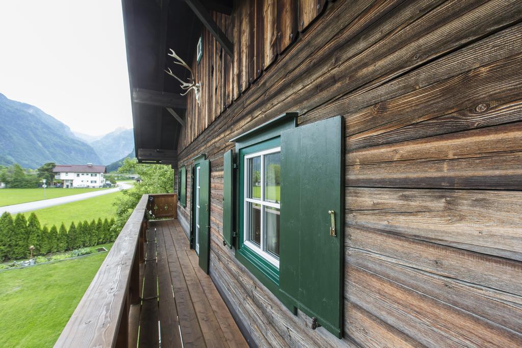 Forest Chalet Retreat: Mountain Views, Sauna & Garden Oasis Golling an der Salzach Exterior photo