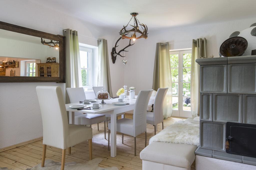 Forest Chalet Retreat: Mountain Views, Sauna & Garden Oasis Golling an der Salzach Room photo