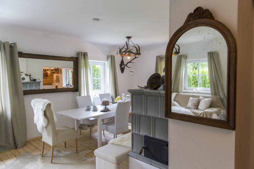 Forest Chalet Retreat: Mountain Views, Sauna & Garden Oasis Golling an der Salzach Room photo